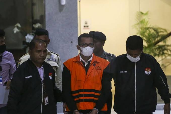 Bupati Meranti nonaktif, M Adil ditangkap KPK (foto/int)